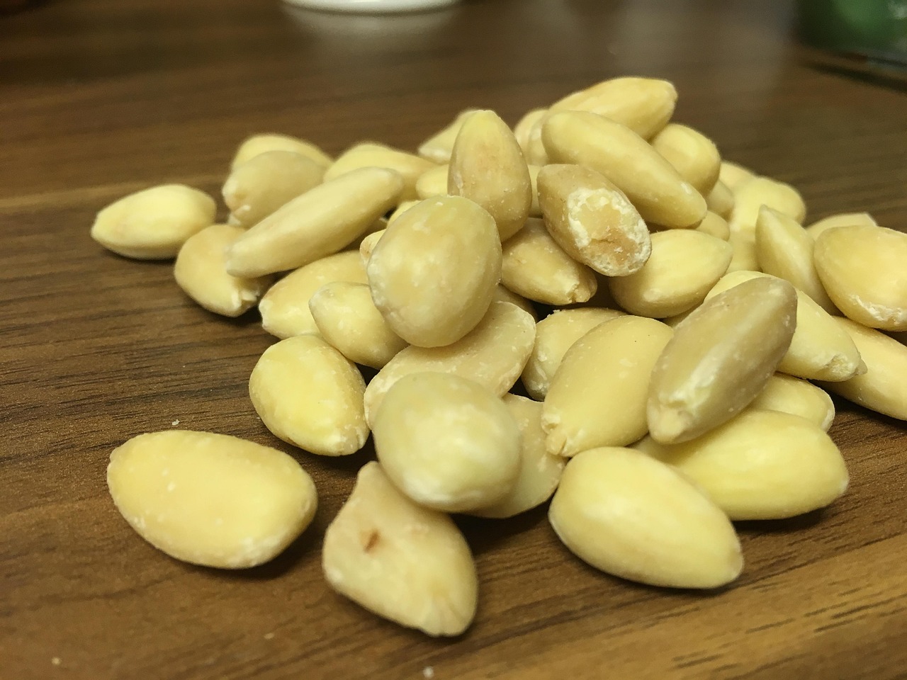 Blanched Almonds